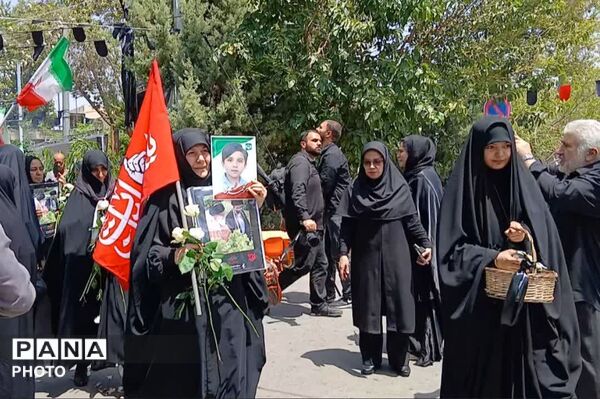 روایتی از مهر و ایثار با استقبال از خانواده شهدای میناب