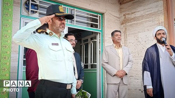 گرامیداشت هفته نیروی انتظامی در دبیرستان میثاق