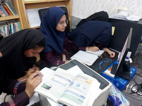برگزاری لیگ پایا در دبیرستان عفت