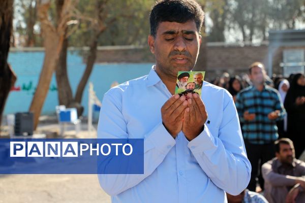 اقامه باشکوه نماز عید فطر در فهرج