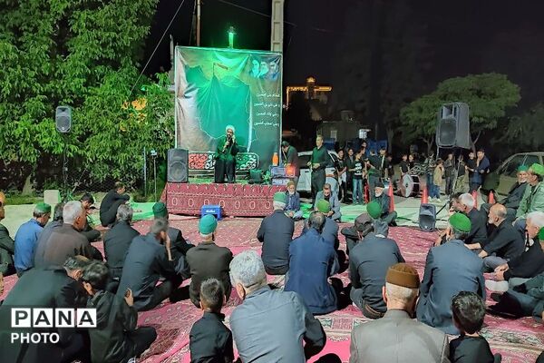 هیئت زنجیر زنی در هشتمین شب از ماه محرم الحرام در حسینیه شهدای شهر بار