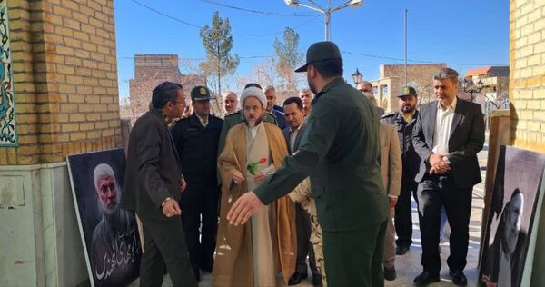 گلباران گلزار شهدای خلیل‌آباد در دهه فجر