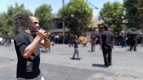 حضور پرشور کودکان و نوجوانان یاسوجی در روز عاشورا 