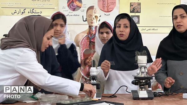 کارگاه «دانشمند کوچک» در حاجی‌آباد