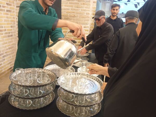 چایخانه حضرت زهرا(س) نیشابور در چهارمین شب 
