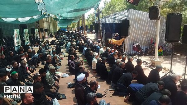 نماز ظهر و عصر روز اربعین در امامزاده محروق و امامزاده ابراهیم نیشابور 
