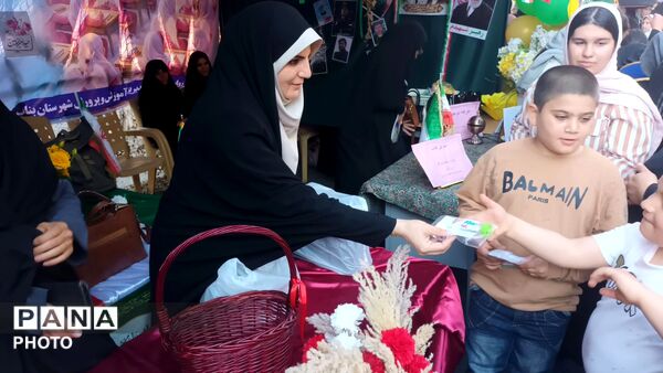 جشن عید غدیر با موکب بزرگ مردمی