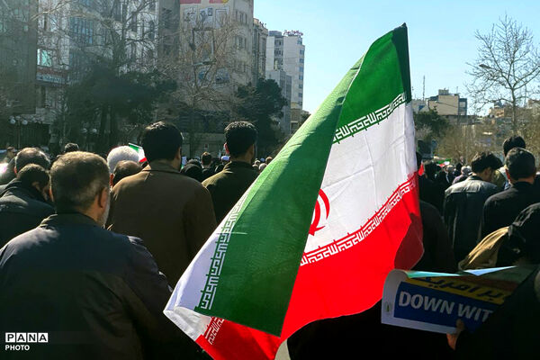  راهپیمایی اقتدار بعد از نماز جمعه - مصلای تهران