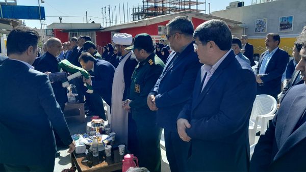 آیین نواختن " زنگ سپاس معلم "  در تربت حیدریه
