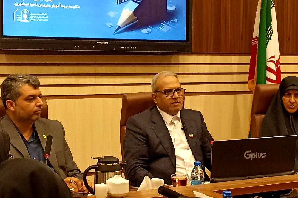زیر ساخت آموزش دانش آموزان تربیت آنهاست