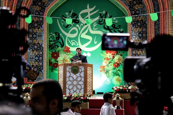 عید امامت در حرم امام رضا(ع)