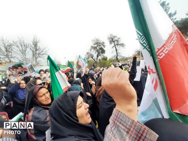 راهپیمایی روزجهانی قدس باحضور پرشور مردم در شهرستان نیشابور