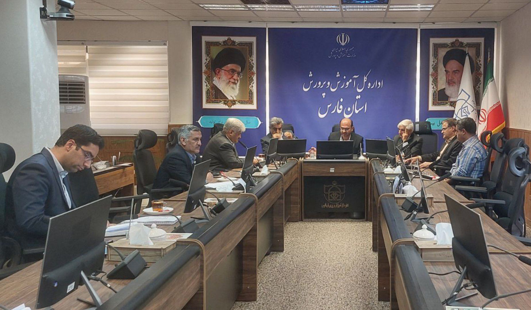 لزوم استفاده از ظرفیت مشارکت‌های مردمی ودستگاه‌ها و سازمان ها برای تحقق نهضت مدرسه سازی در سراسر استان فارس