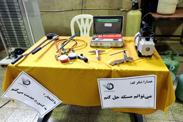 نمایشگاه دستاوردهای دانش‌آموزان هنرستان فنی حرفه‌ای‌ رباط‌کریم