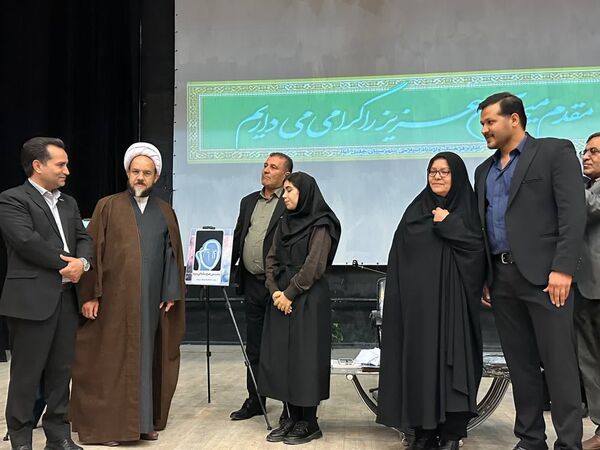  رونمایی از چهار کتاب در شب شعر خلیل‌آباد