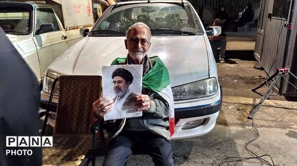 مردم با اتحاد در دفاع ازوطن در مقابل زورگویی و تهدید پای کار هستند 
