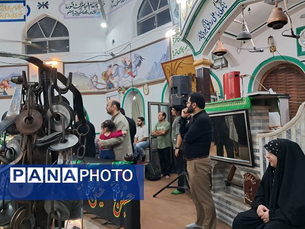 محفل انس با قرآن کریم در زورخانه باب‌الحوائج قائمشهر