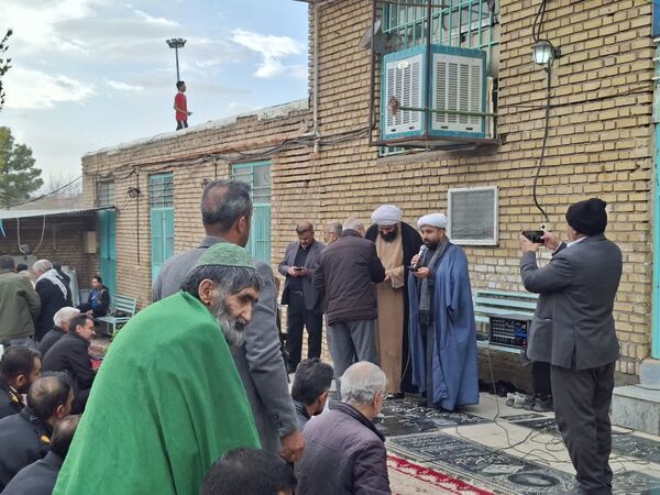 لحظات انس با خدا در نماز عید فطر شهر کهک