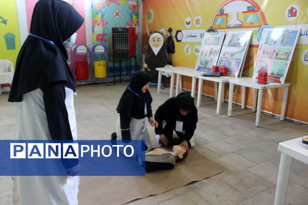 رقابت‌های مراقبین سلامت قم در بخش امداد و نجات