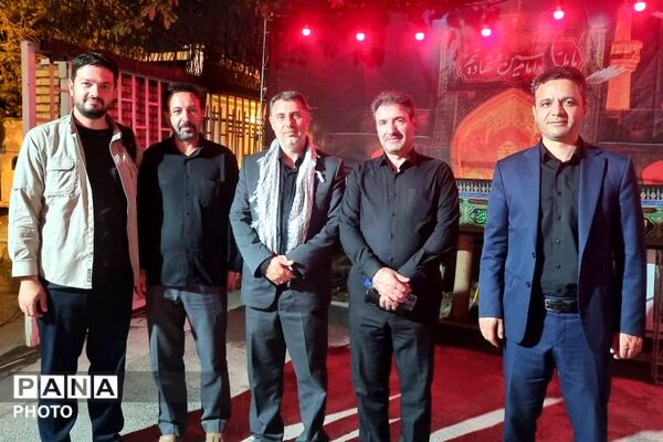 دانشگاه آزاد شهرستان قدس میزبان استقبال از حاضران در مراسم وداع و تشییع امام شهید امت