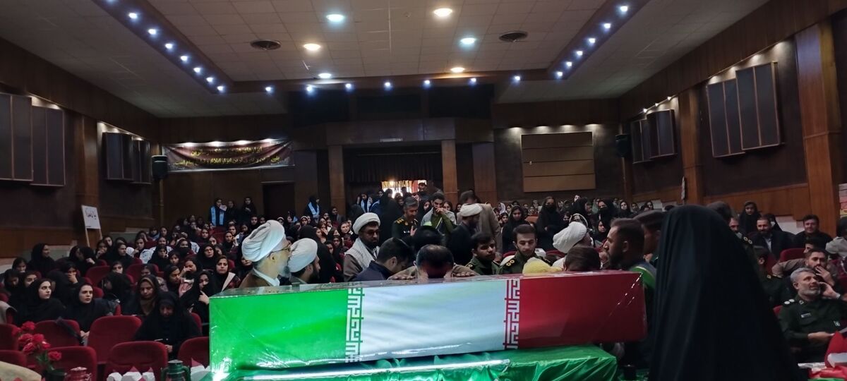  استقبال اردل از شهید گمنام همزمان با یادواره شهدای روحانیت