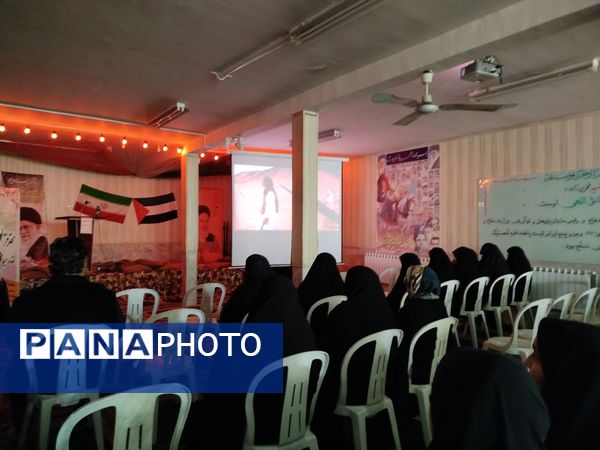 یادواره شهدا در دبیرستان شاهد فاطمیه مشهد