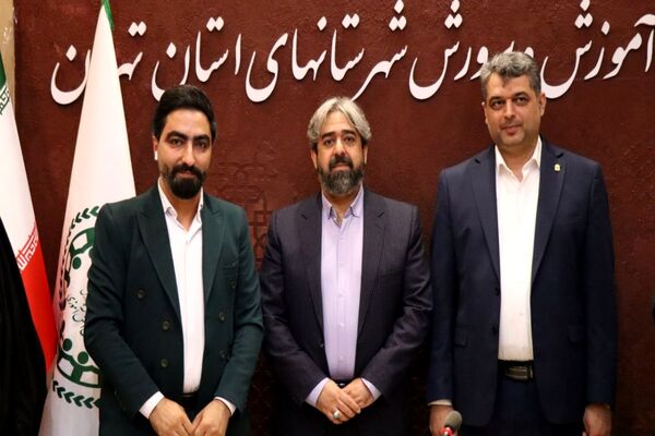 نشست صمیمی فعالین رسانه ای دانش‌آموزان با مدیرعامل خبرگزاری پانا