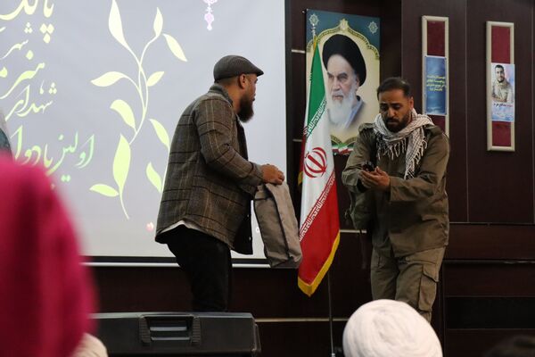 برگزاری اولین یادواره شهدای هنرمند در پاکدشت 