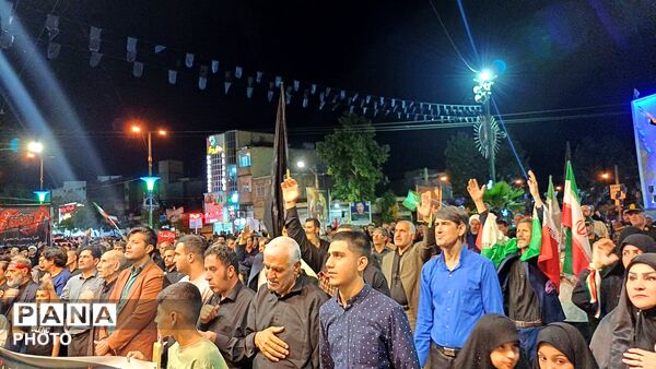خروش حسینیان در کوهدشت؛ طنین سوگ در میدان امام خمینی(ره)
