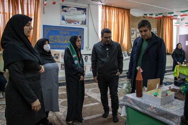 جشنواره دانش‌آموزی دور‌ریختنی‌ها توسط پیشتازان سازمان دانش‌آموزی محلات