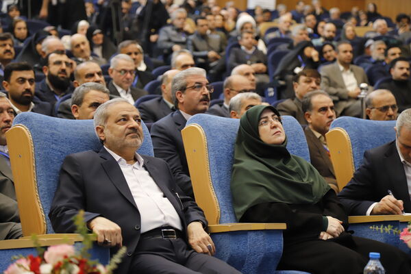 تکریم سازندگان فردای ایران