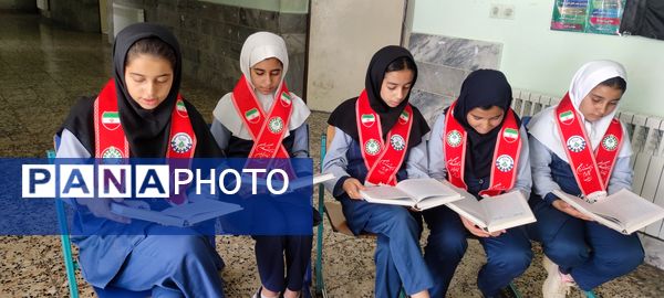 مراسم سالگرد شهدای خدمت در مدرسه شهید احمد خاقانی شیروان