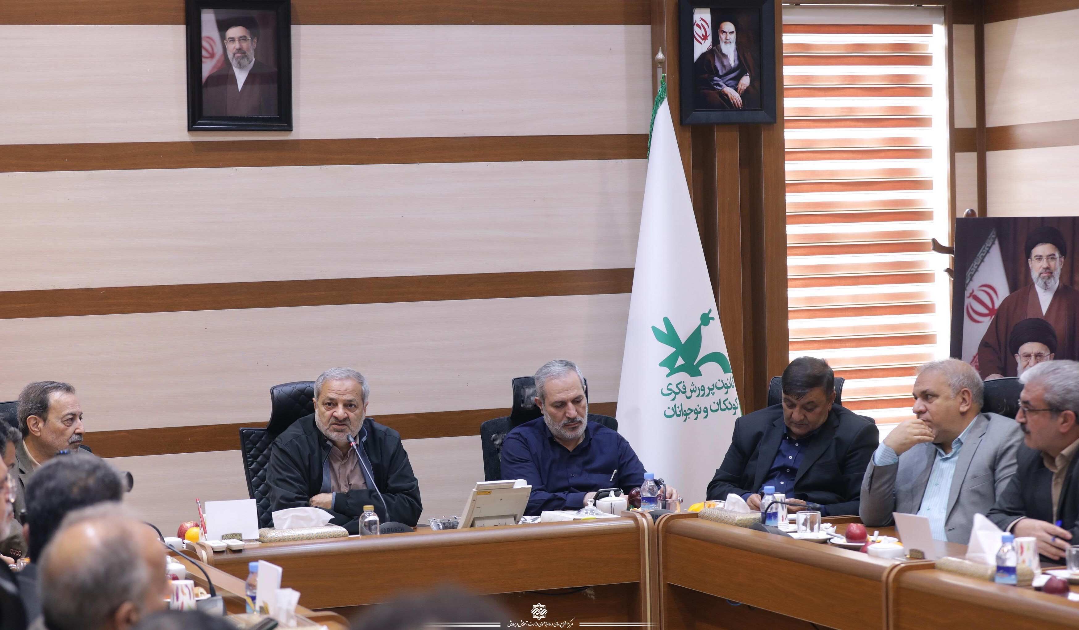مراکز کانون پرورش فکری کودکان و نوجوانان به پایگاه‌های فعال تربیتی و فرهنگی تبدیل شوند