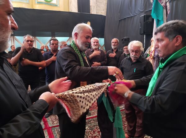 مراسم کهن علم گردانی و علم بندان در بیرجند 