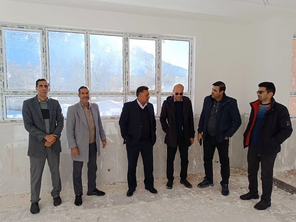 مدرسه امام صادق(ع) بن به‌زودی آماده افتتاح می‌شود