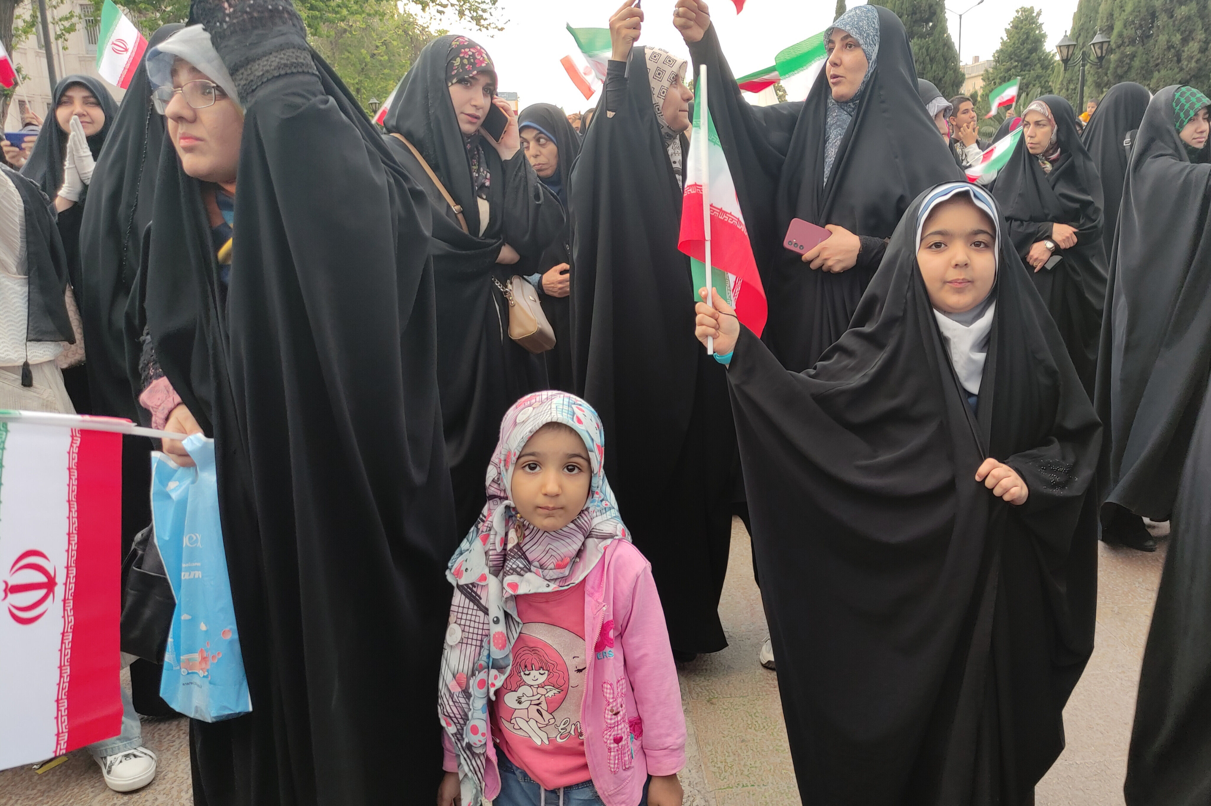 اسرائیل! فریاد کودکان ایران را بشنو