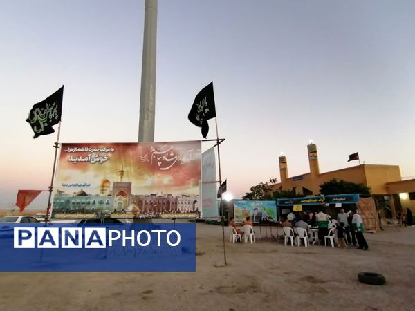 جلوه‌های از عاشقی زائرین و خادمیاران در موکب حضرت فاطمه زهرا (س) 