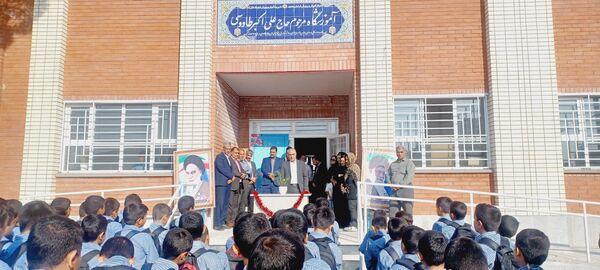 بازدید نماینده منطقه ترشیز کهن از مدارس خلیل آباد