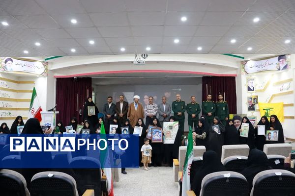 همایش مادران پرچم دار در شهرستان خلیل‌آباد 