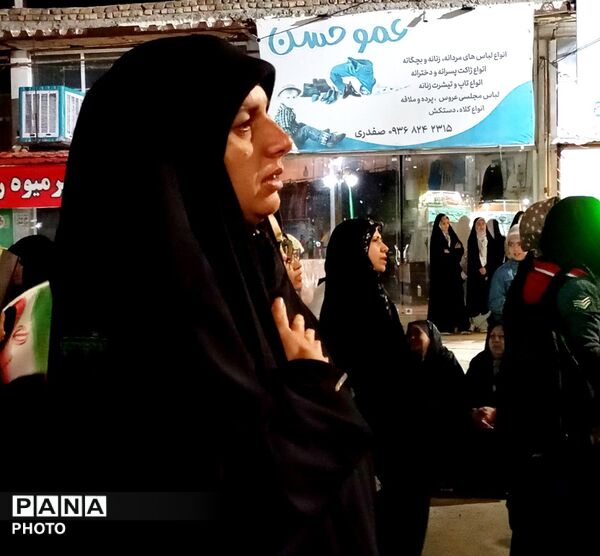 دانش‌آموزان شهرستان مانه در راهپیمایی‌های شبانه در جنگ رمضان 