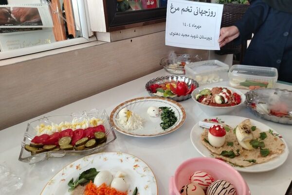 روز جهانی تخم مرغ در دبیرستان شهید مجید دهنوی نیشابور