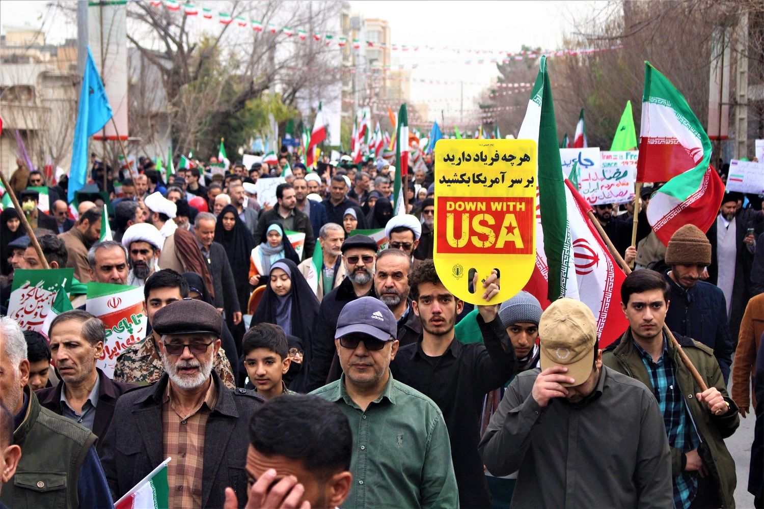 شکوه جشن چهل و هفتمین سالگرد پیروزی انقلاب در راهپیمایی یوم الله 22 بهمن مردم قم