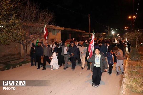 راهپیمایی باشکوه شبانگاهی در کوهنانی و اعلام حمایت مردم از رهبر انقلاب اسلامی  
