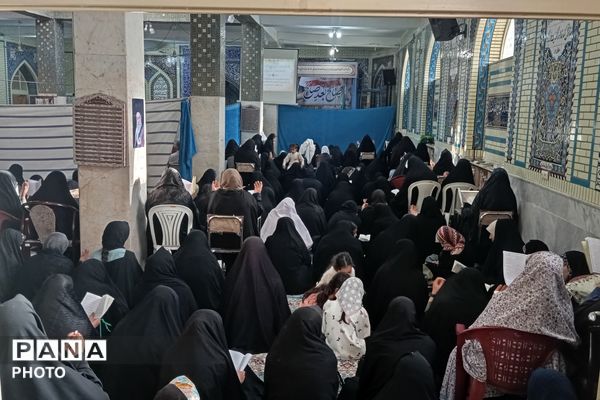 طنینِ دعای عرفه در آستانِ دوست