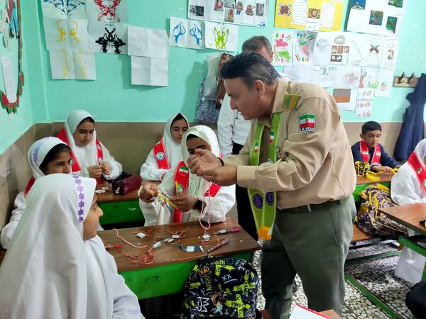 آشنایی با فرهنگ و بازی‌های بومی و محلی در ارزیابی سازمان دانش‌آموزی از مدارس قائمشهر