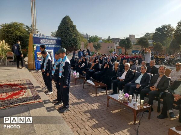 طنین زنگ «مهر، ایثار و شهادت» در هنرستان دارالفنون مشهد