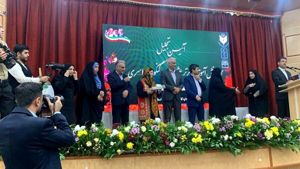 تجلیل از دانش‌آموزان برتر عشایری و کنکور سراسری در گنبد