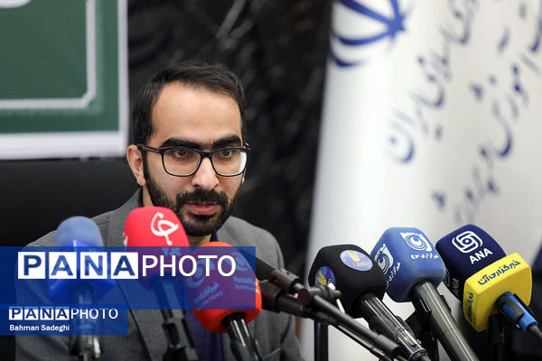 نشست خبری رئیس باشگاه دانش پژوهان جوان