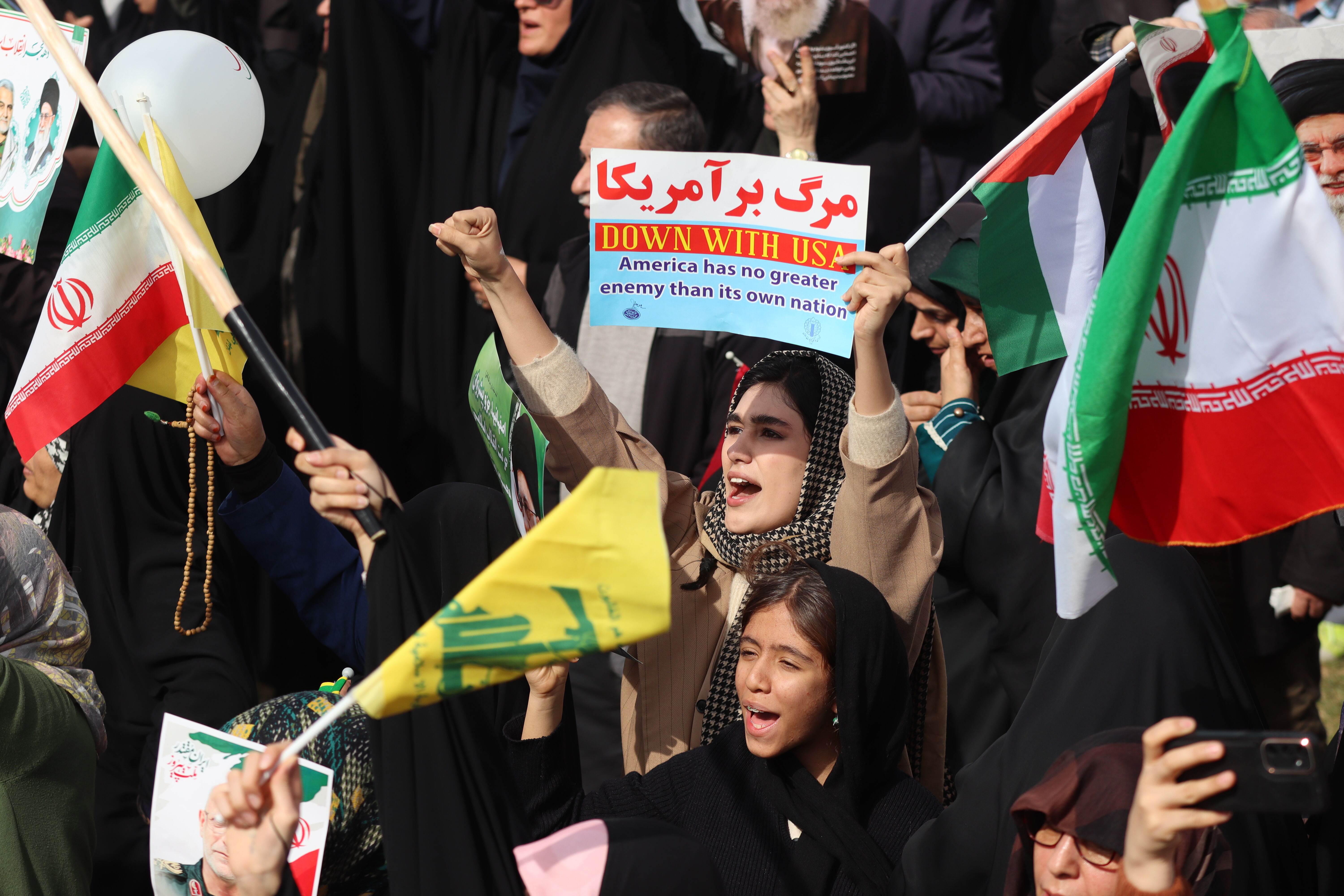 راهپیمایی بزرگ یوم الله ۲۲ بهمن ماه در اصفهان 