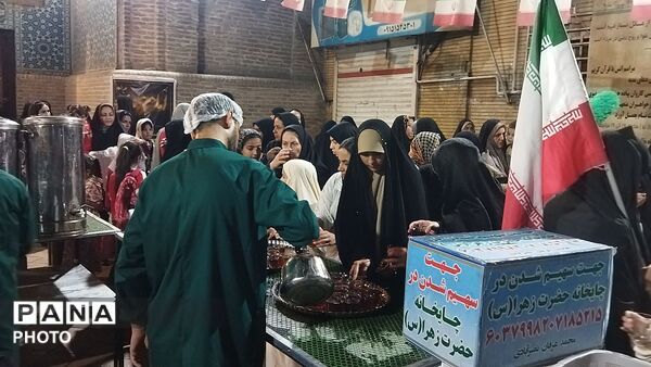 چایخانه فاطمه الزهرا در صد و پنجمین شب از اجتماعات مردمی 